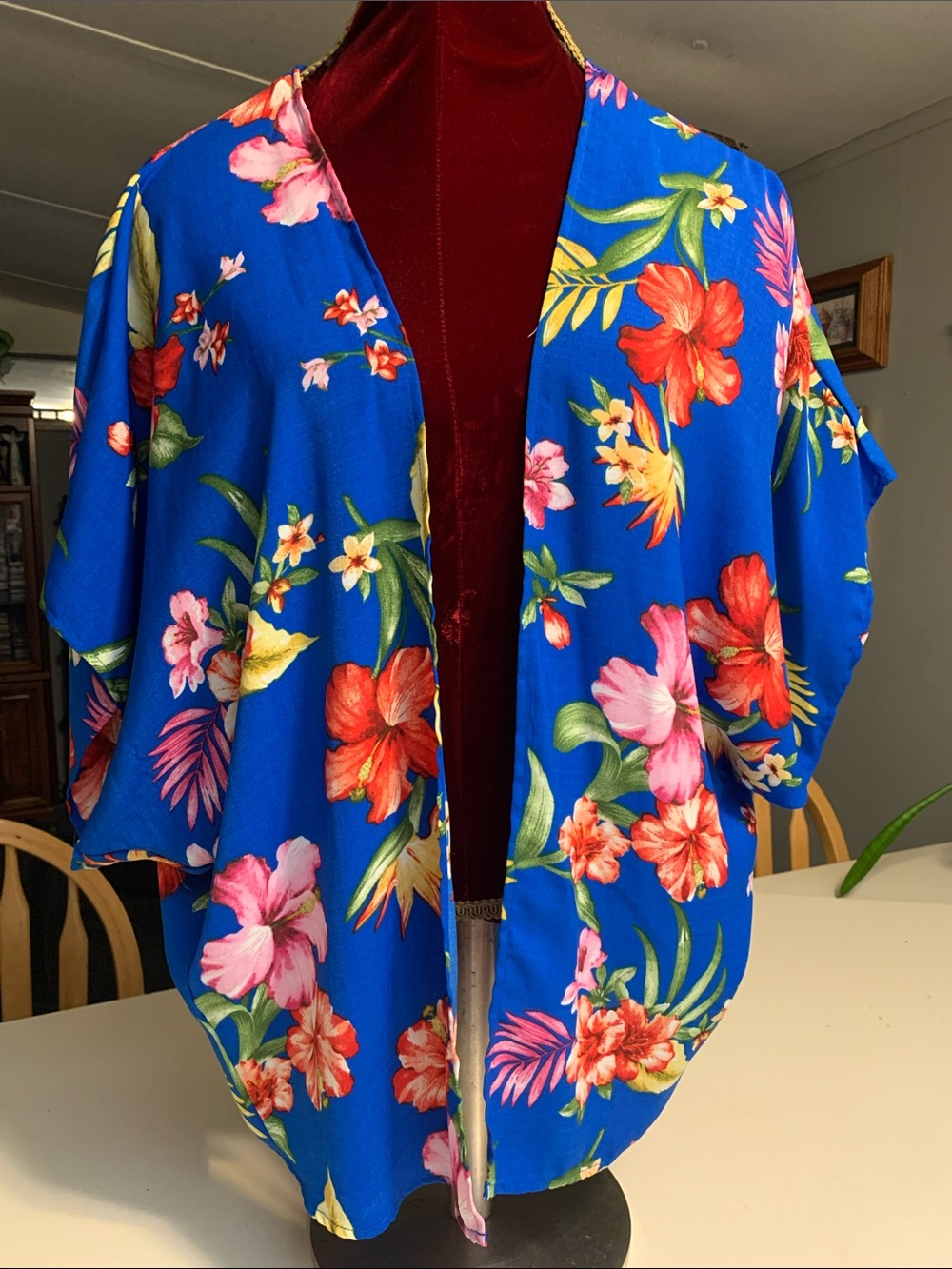 hello miss Bright Blue Tropical Floral Open-Front Kimono Jacket